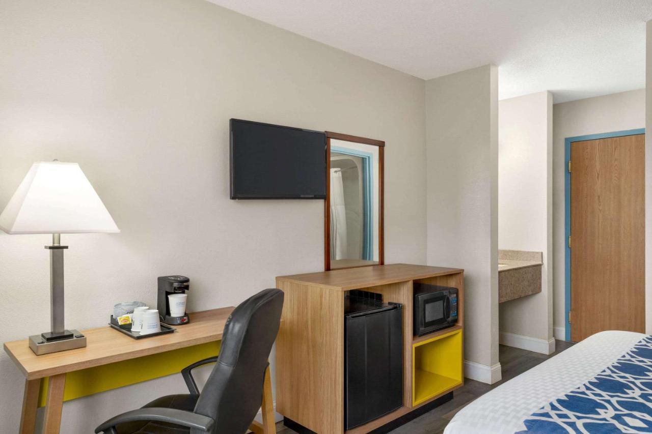 Hotel Days By Wyndham Verona 2*